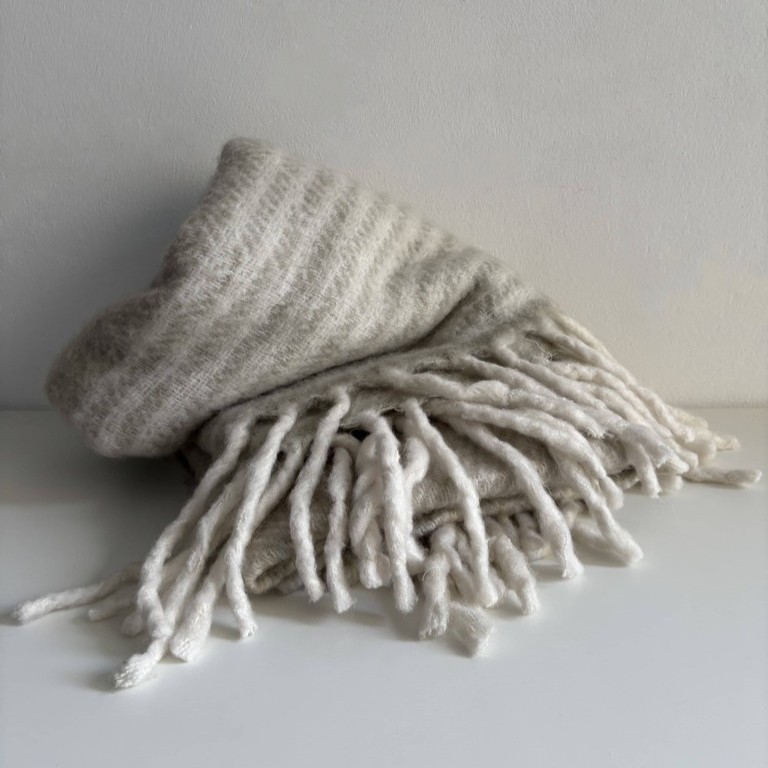 Plaid lana cotta bianco-grigio con frange
